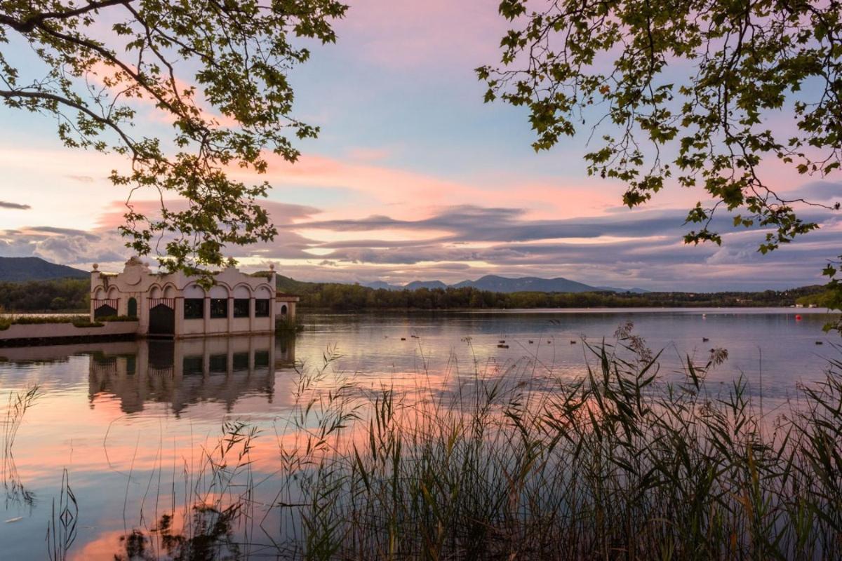 Camping Bungalow El Llac De Banyoles Porqueres Exterior foto